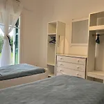 Sela’s Corfu beach home